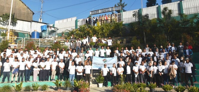 CEO Nagaland V Shashank IAS along with DC & DEO Kohima, Shanavas C IAS and other officials and participants during a Walkathon Rally at Sokhriezie Park, PHQ junction Kohima on November 9. (DIPR Photo)
